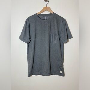 Vuori Athletic Pocket T-Shirt, Men's Medium, Gray